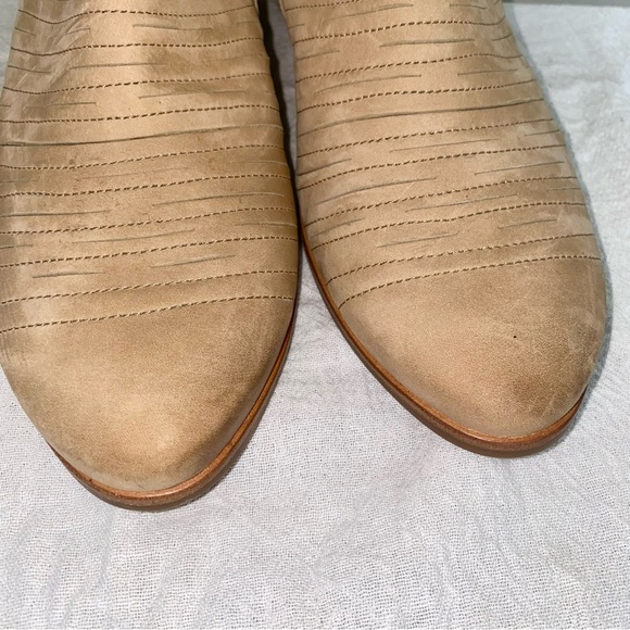 Paul Green Beige Ankle Shasta Nubuck Booties Suede Double Zip Size 7 - Picture 5 of 7